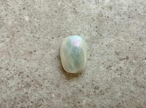 白い波のようなもやもやネイル。曇り空とナイアガラの滝