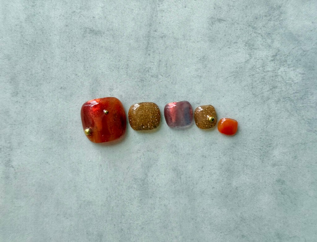 ブラッドオレンジ♪ニュアンスだけど華やかなフットネイルデザイン