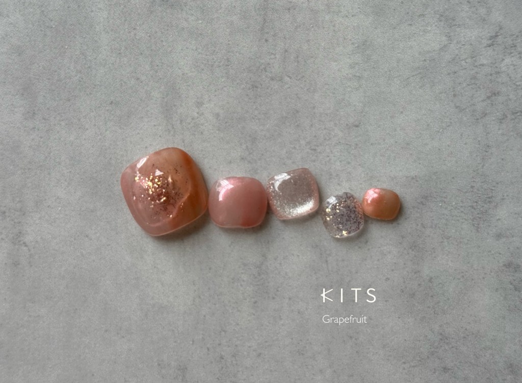 うるうるフットネイル♪グレープフルーツなカラーで気分高まる