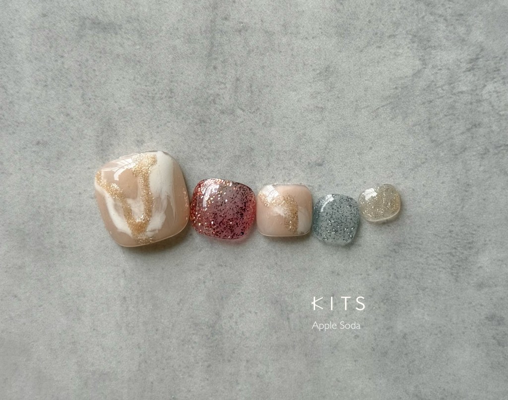 フットネイルご予約受付中♪新作デザインも追加しました！